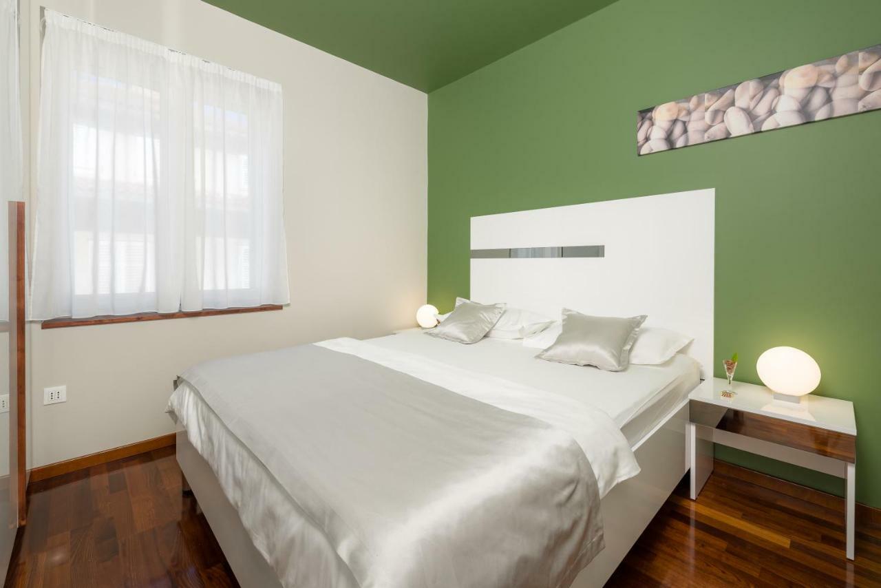 Luxury Rooms And Apartment Silente Bacvice Split Exterior foto